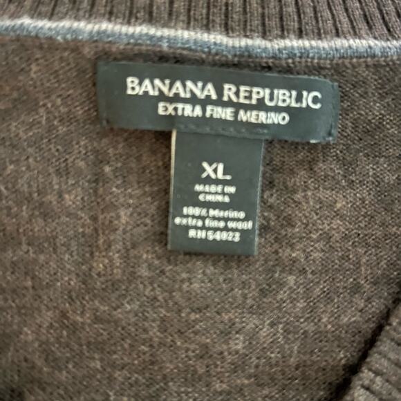 Banana Republic Sweater 100% Extra Fine Merino Wool Brown V Neck-XL - Picture 3 of 5
